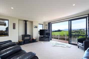 131 Ridgeview Road, Redwood Valley