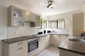 29 Glendale Drive, Dinsdale