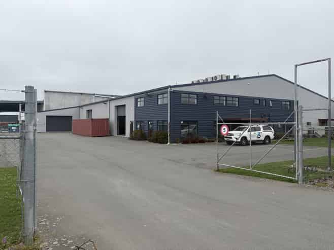 Quality industrial with substantial office
