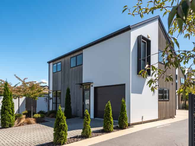 1/9 Edgeware Road, Saint Albans