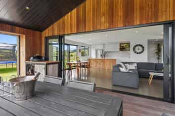 104 Pataua North Road, Whareora