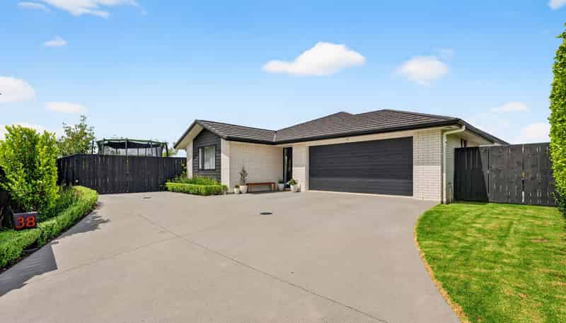 38 Kerr Crescent, Patumahoe