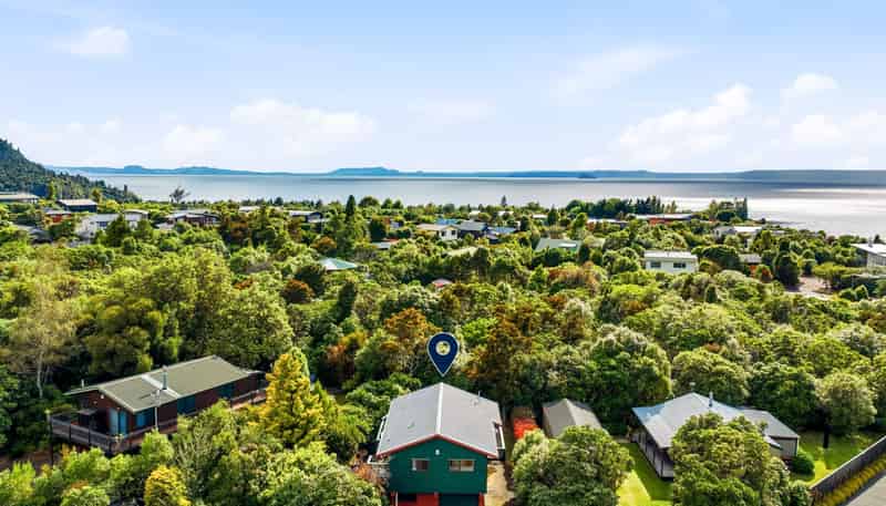 2/10 Pikikotuku Place, Kuratau