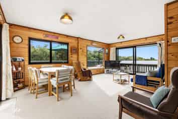 2/10 Pikikotuku Place, Kuratau