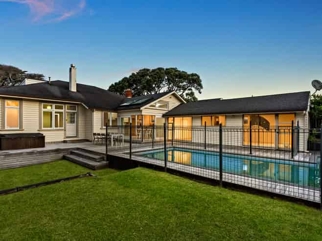 8 Tiri Road, Milford