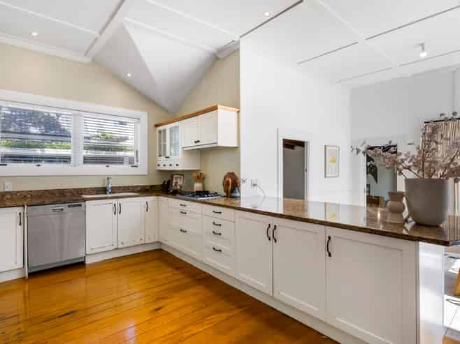 8 Tiri Road, Milford