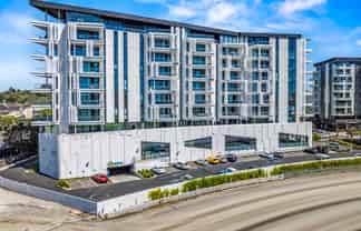 Substantial Floor Plate + Established Tenant