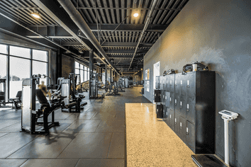 Substantial Floor Plate + Established Tenant