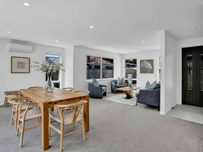 33a Upjohn Street, Brooklands