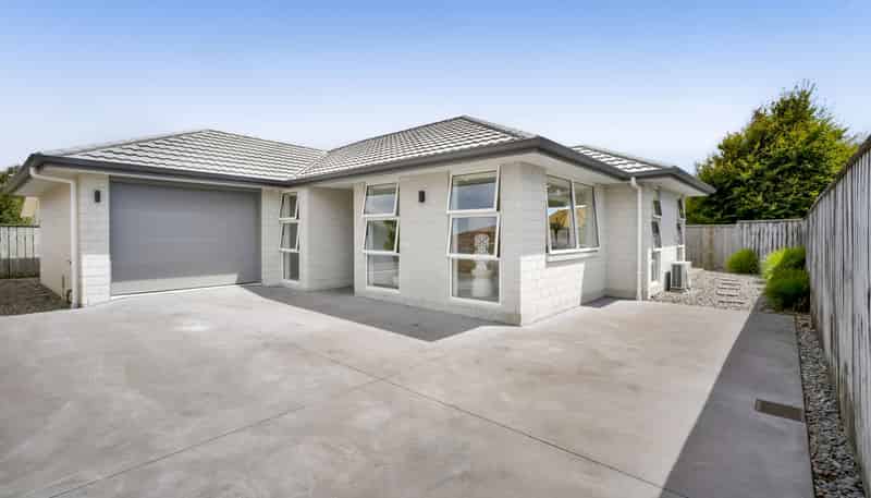 33a Upjohn Street, Brooklands