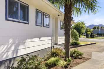 8 Ryan Place, Richmond Heights