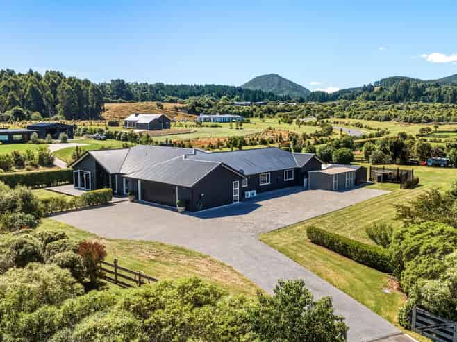 3 Lacebark Drive, Kinloch