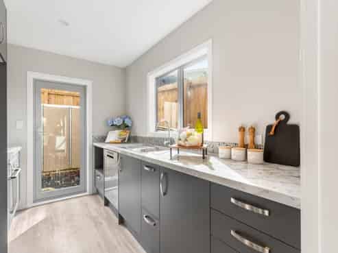 7A Dreadon Road, Manurewa