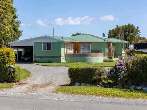 6 Papatotara Road, Tuatapere
