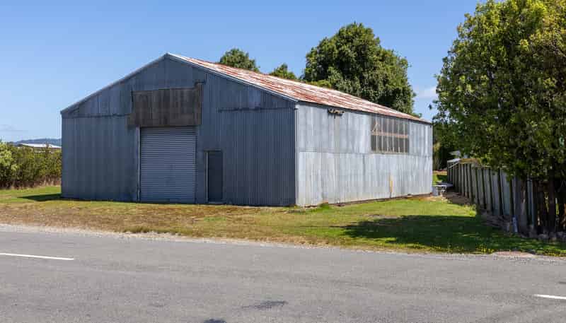 6 Papatotara Road, Tuatapere