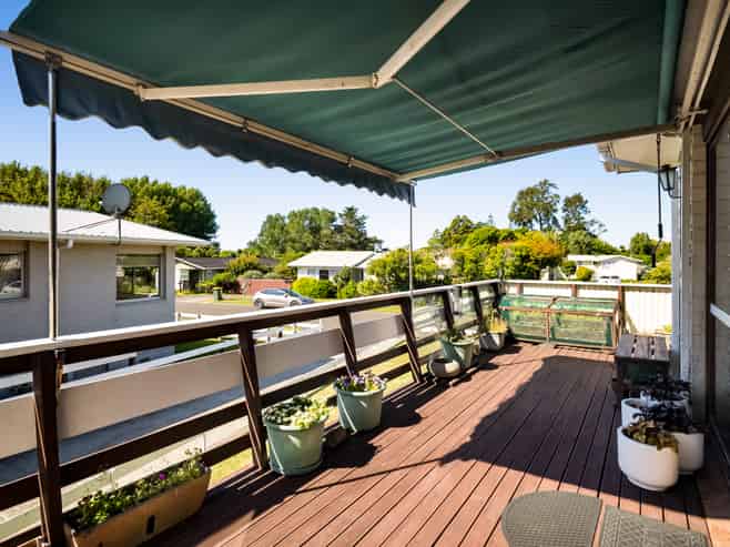 14 Trelawney Crescent, Westown