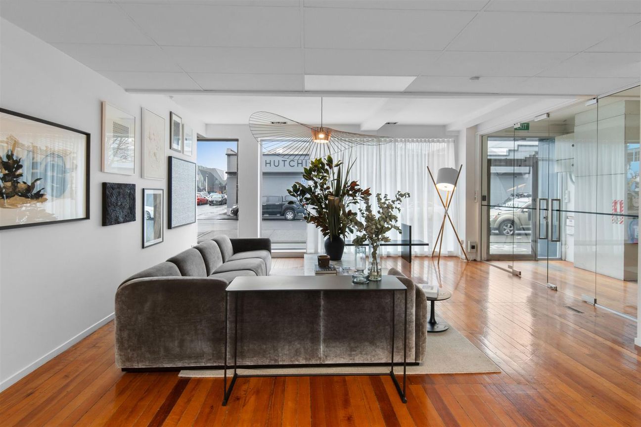 Modern Office with Touches of Character - Ansicht 6