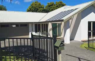 1 Orlando Close, Frankleigh Park