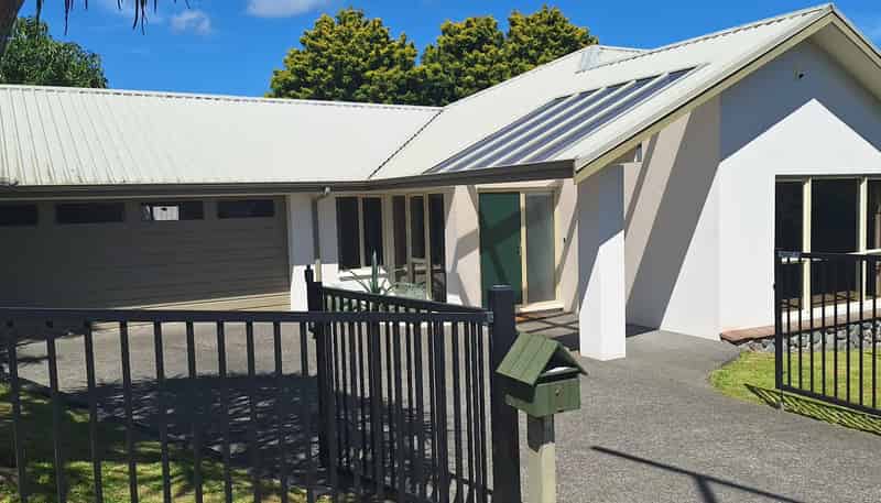 1 Orlando Close, Frankleigh Park