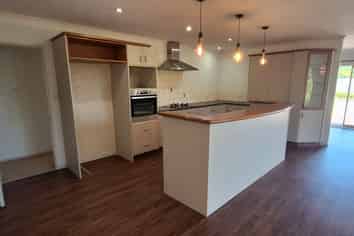 1 Orlando Close, Frankleigh Park