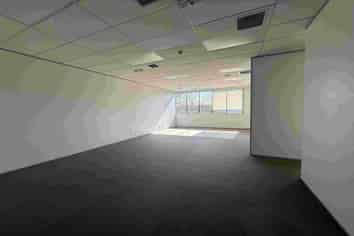 Modern 207m² Office Space Now Available!