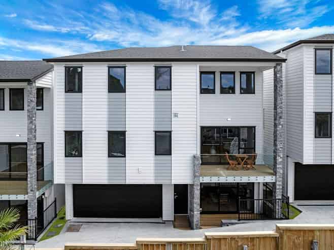 3 & 5/72 Wolverton Street, Avondale