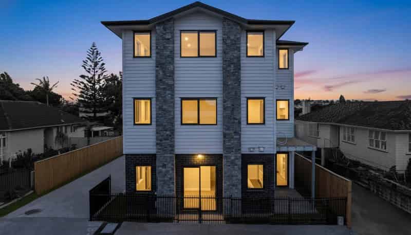 3 & 5/72 Wolverton Street, Avondale