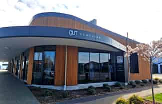 Commanding Front Retail Unit