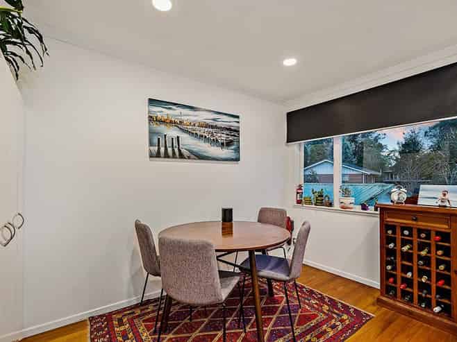 25 Crompton Road, Massey