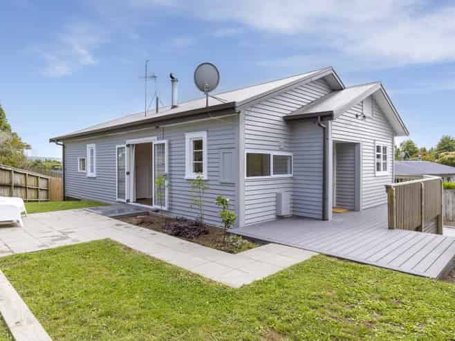 21A Kiddle Drive, Hilltop