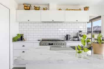 9 Simon Street, Tawhero