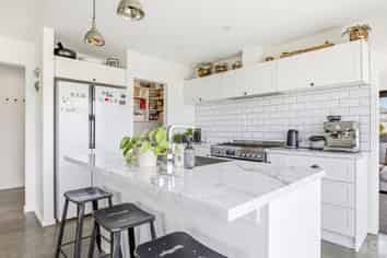 9 Simon Street, Tawhero