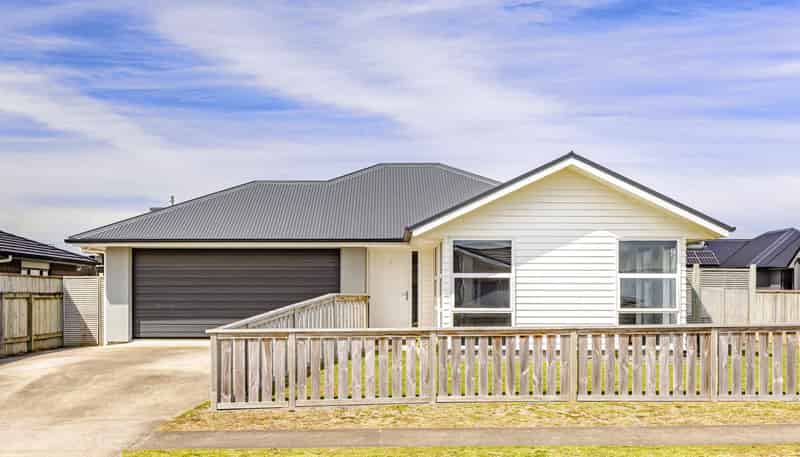 9 Simon Street, Tawhero