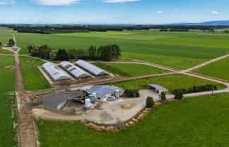 867 Hundred Line Road East, South Hillend