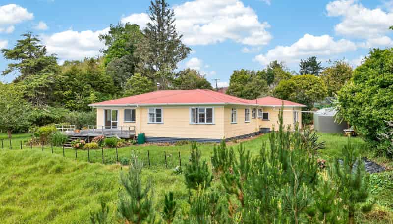 196 Bull Road, Waiotira