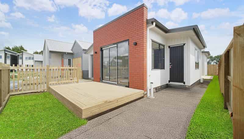 24 Taiheru Road, Karaka