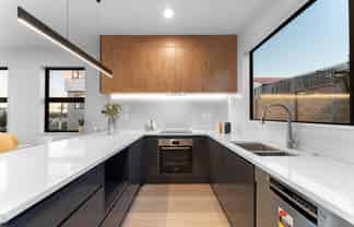 4/16 Binsted Road, New Lynn