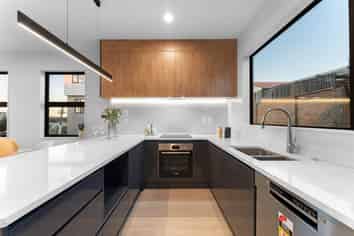 4/16 Binsted Road, New Lynn