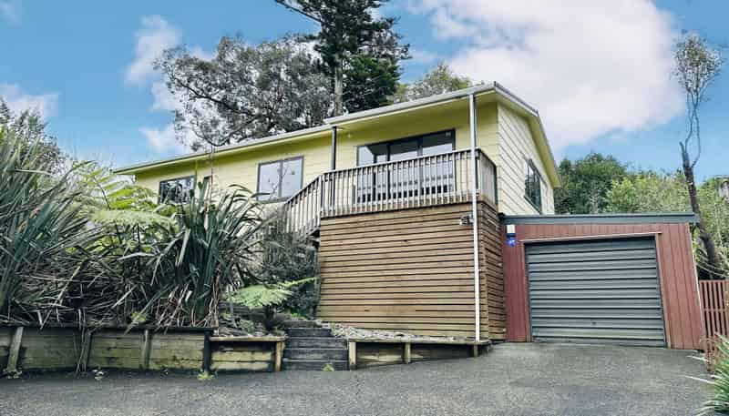 6A Nielsen Place, Massey