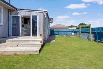 99 Cornfoot Street, Castlecliff