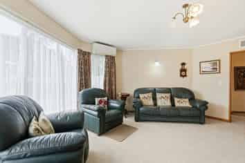 8 Hughes Court, Pahiatua