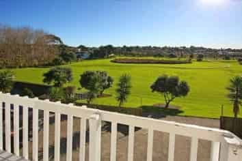 16 Beaufort Place, Papatoetoe