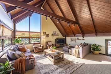 22 Shakespeare Road, Bastia Hill