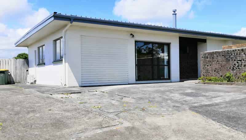 1 Arlette Place, , Massey