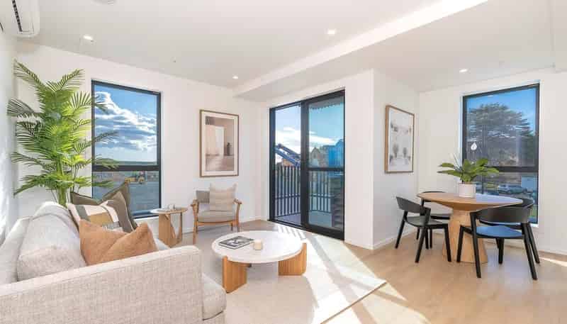 106/2B Te Ara Taurapa, Point Chevalier