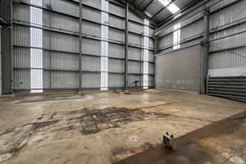 High-stud with flexibility