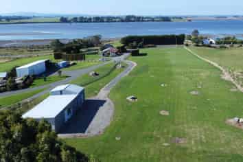 157 Orepuki Riverton Highway, Riverton