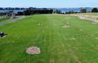 157 Orepuki Riverton Highway, Riverton