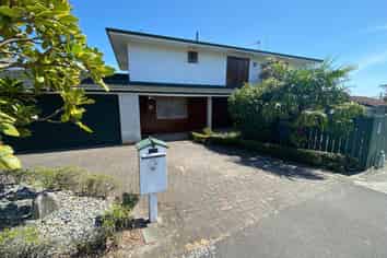 4 George Street, Hospital Hill