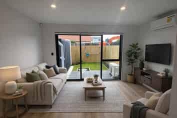 4/368 Main Road, Huapai